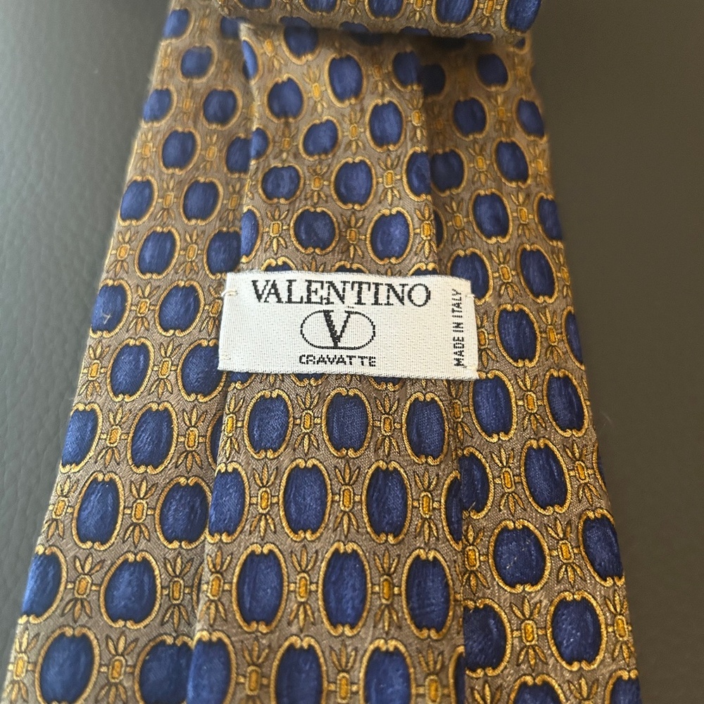 Valentino Tie 💙